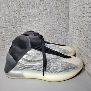 Adidas YZY QNTM Quantum Mens US 12 Two Tone Zebra Silver Basketball Sneakers